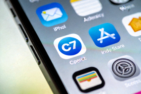 iPhone桌面上显示已安装完成的c7应用图标